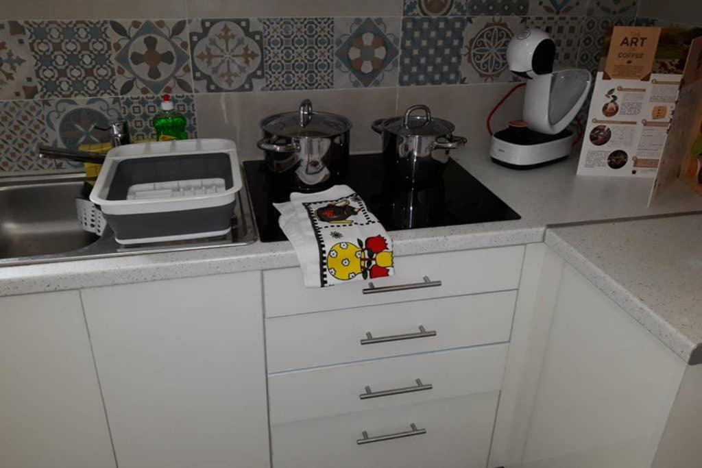 Cozy Apartment For 4 In Kolonaki, Lycabettus Athena Bagian luar foto